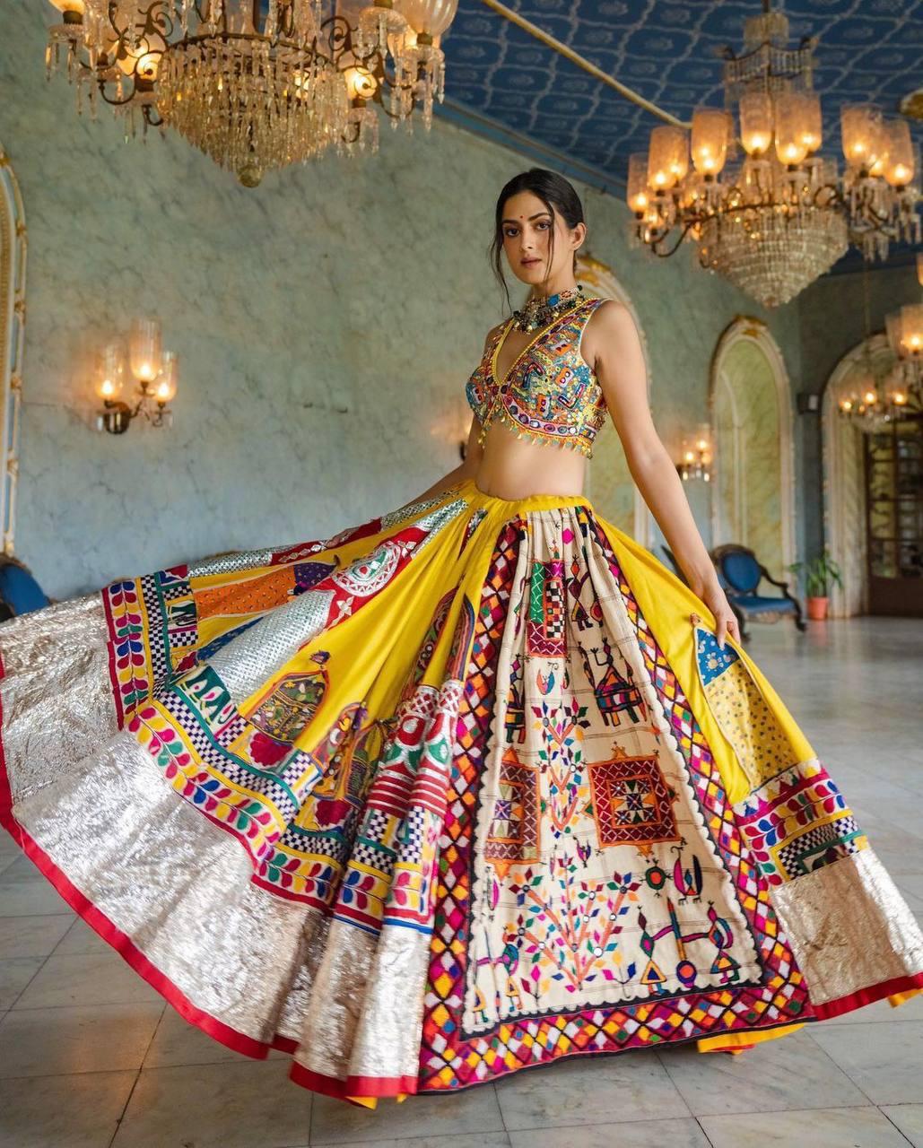 PRESENTING NEW DESIGNER PRINTED LAHENGA CHOLI